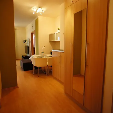 Galerius Harmony Gold 1. Apartman アパート